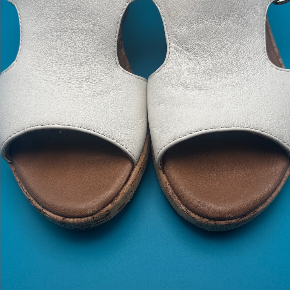 Clark’s Unstructured Plaza Strap Wedge White Leather Sandals, size 7, EUC - Picture 4 of 12